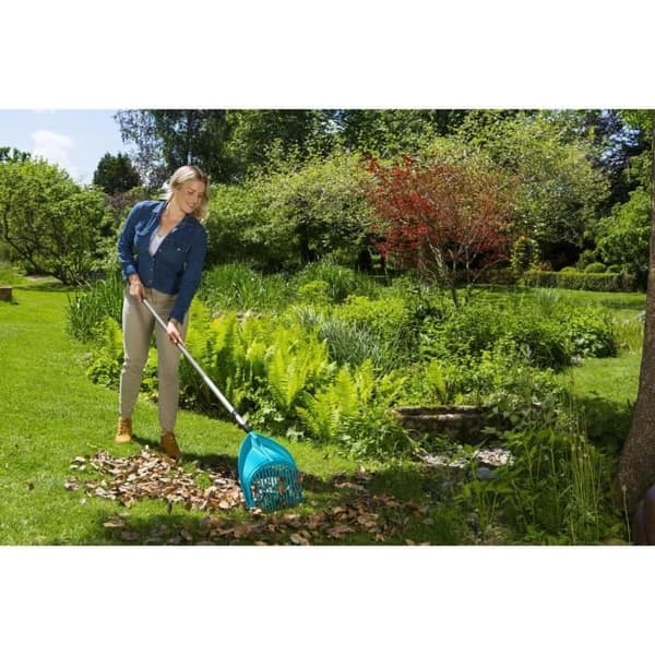 GARDENA Combisystem® 3-i-1 spadekratta - Förstärkt solid plast - 16 tänder - Multifunktion - 25 års garanti