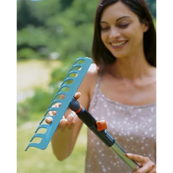 GARDENA 41cm combisystem® trädgårdskratta - Kraftiga stål - 16 pinnar - Kratta och utjämna marken - 25 års garanti (3179-20)