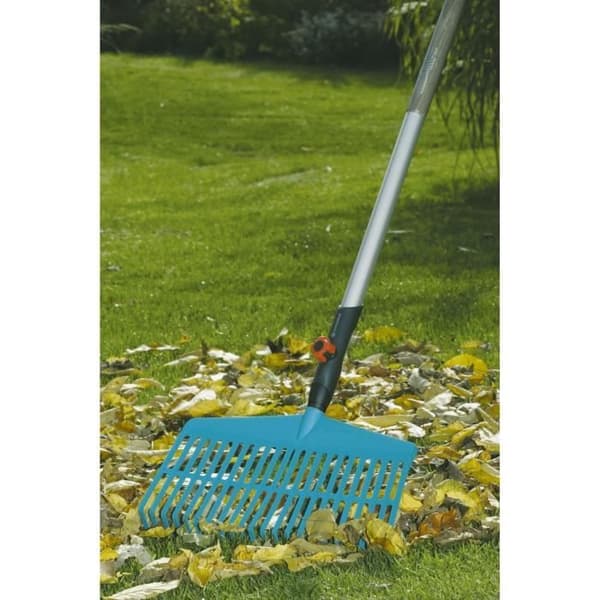 GARDENA Combisystem® Kraftkvast 43 cm - Kraftig plast - 22 pinnar - Kraftning av små gräsytor - 25 års garanti (3101-20)