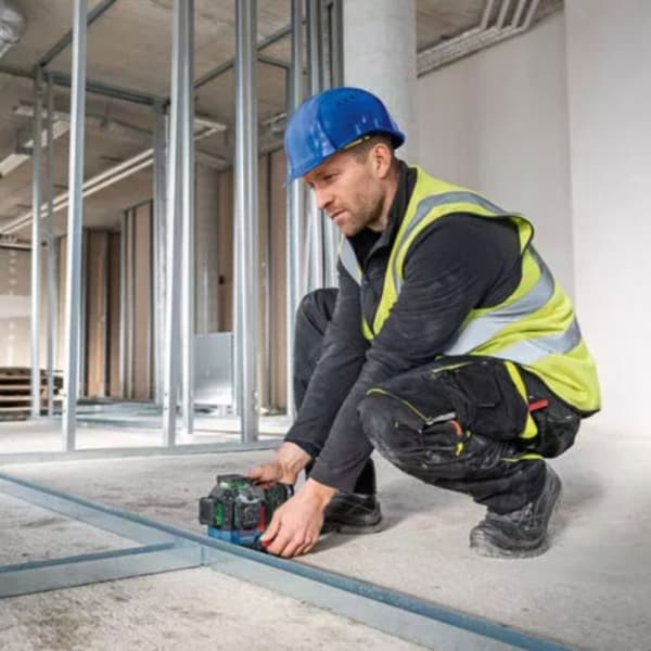 Laserlinjer BOSCH GLL 18V-120-33 CG - 0 601 065 101 Professionell - Maskin utan tillbehör i L-BOXX med tillbehör