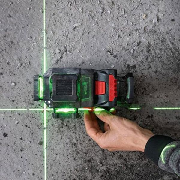 Laserlinjer BOSCH GLL 18V-120-33 CG - 0 601 065 101 Professionell - Maskin utan tillbehör i L-BOXX med tillbehör