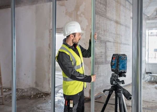 Laserlinjer - BOSCH PROFESSIONAL - GLL 20-22 G - Grön laser - Dual Power-strömförsörjning - Precision ± 0,3 mm/m