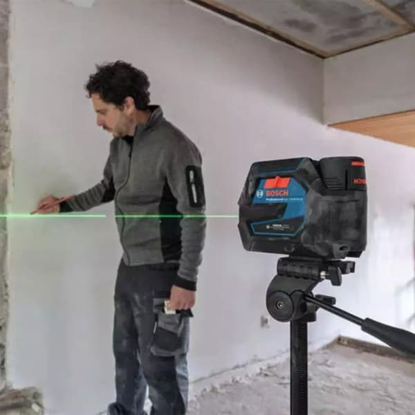 Laser kombinerad BOSCH GCL 12V-50-22 CG + Stöd RM 20 + Batteri GBA 12V 2.0Ah i L-Boxx