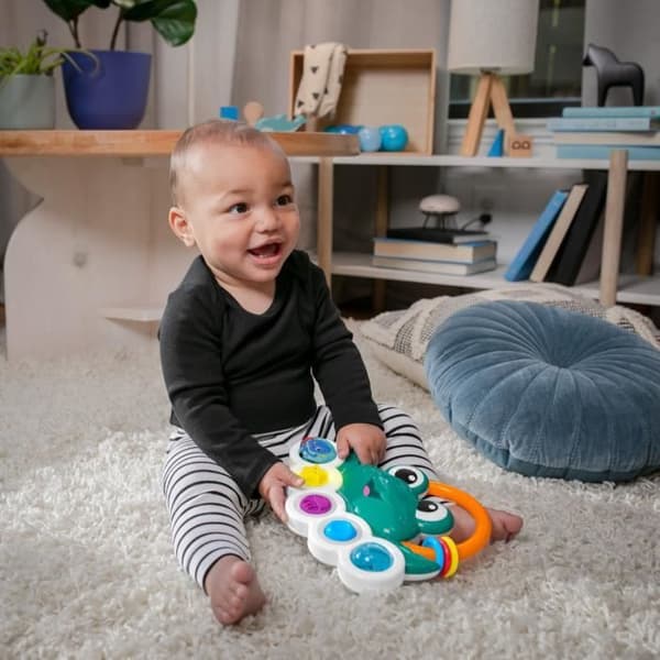BABY EINSTEIN Ocean Explorers Neptune's Busy Bubbles sensorisk leksak, interaktiva ljus och musik, från 3 månader