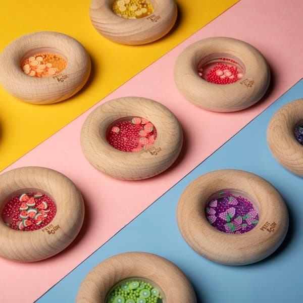 Petit Boum - Sensorisk donut Jordgubbar - COOL KIDS PROJECT
