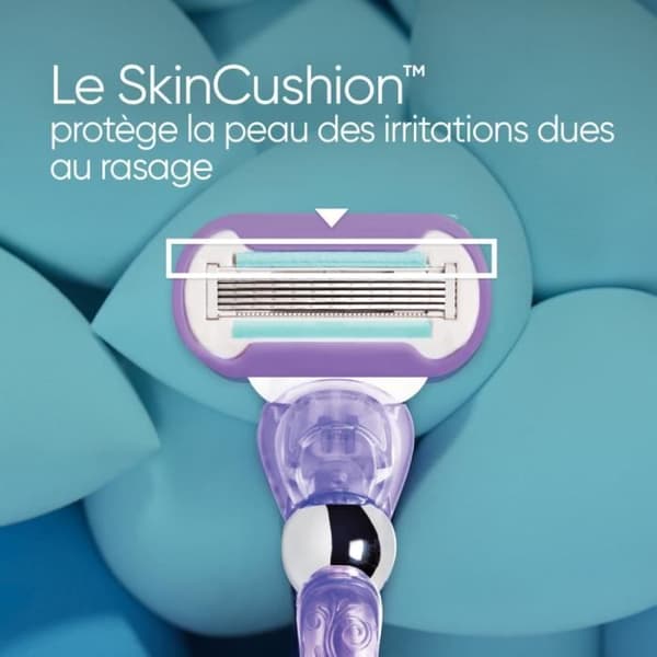 Venus Deluxe Smooth Swirl 5 Blade Razor - 2 Blade Refills ingår