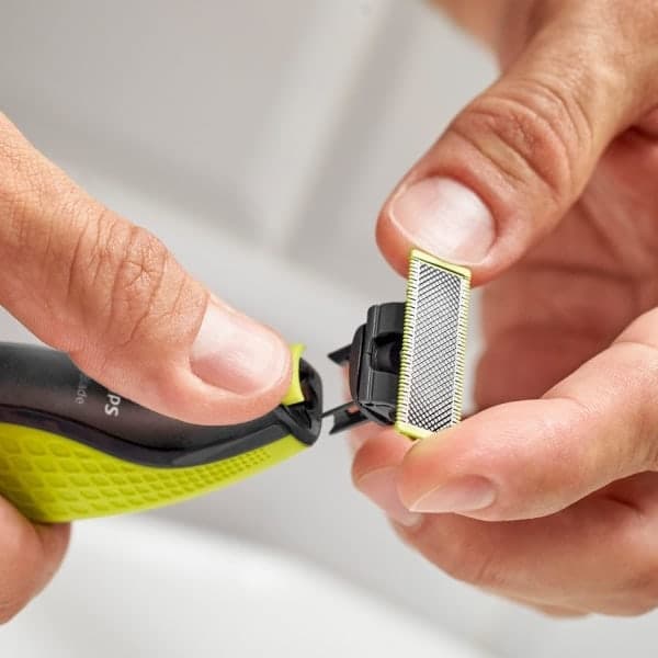 Do golarek elektrycznych i trymerów OneBlade, ostrza wymienne, trwała stal nierdzewna, krawędzie i golenie, 6 szt., model QP230/50