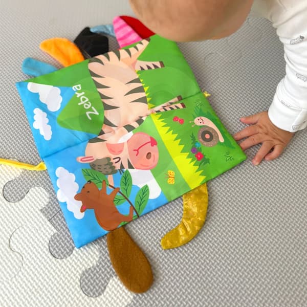 WOOPIE BABY Bog med Haler – Stof Skovdyr