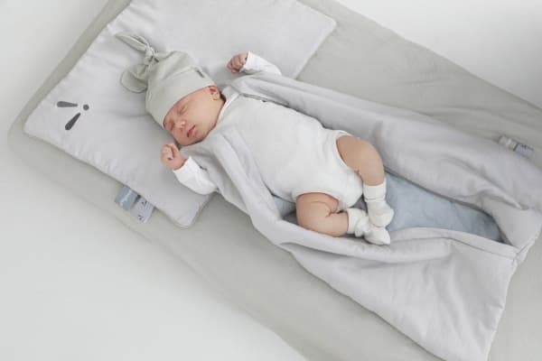 Piapimo Winter sleeping bag 2.5 TOG 0-3 months sand and gray SleepSweet collection Piapimo