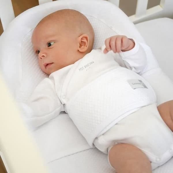 Punainen linna/ Cocoonababy - Valkoinen puuvillakukka