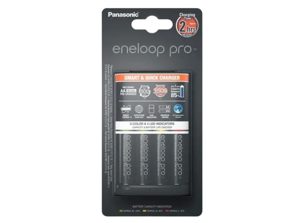 Panasonic eneloop pro smart & quick K-KJ55HCD40E - 3 h batteriladdare - (för 4xAA, 4xAAA) 4 x AA-typ - NiMH - 2500 mAh