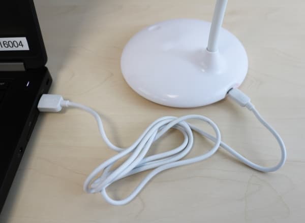 Bordslampa Unilux Nelly LED vit uppladdningsbart batteri