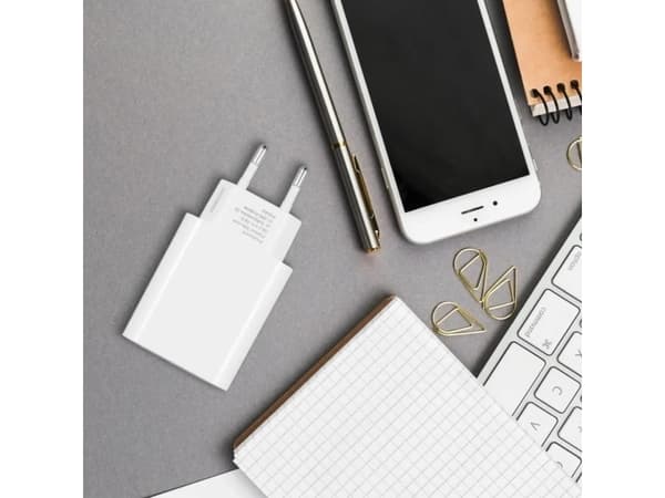 ForCell Universal-laturi USB-tyypin C-liittimellä - 3A 25W PD- ja QC 4.0-lataustoiminnolla