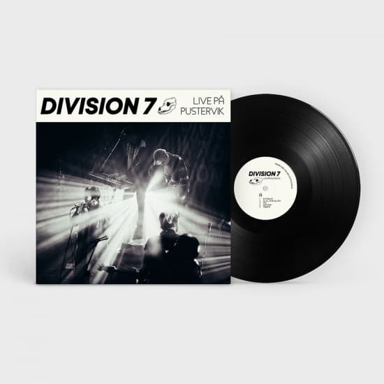 Division 7 - Hundhuvudet Rullar (Live På Pustervik) (LP)