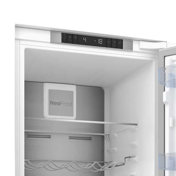 Beko Bcna306e4sn Køleskab Med Fryser 300 L / EU Plug