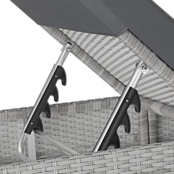 Sæt med liggestole + bord i polyrattan/aluminium - lysegrå