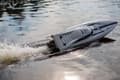 Miniatyrbild 10 av 11: UDI Arrow RC Boat - Vit 2.4 GHz