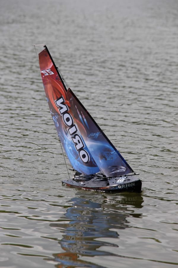 Orion V2 2.4G RTR Radiostyrd segelbåt