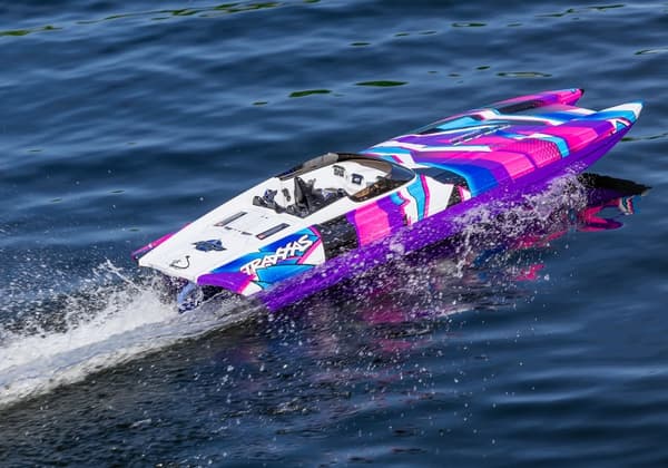 Traxxas DCB M41 Widebody TSM 2.4GHz RTR Lila