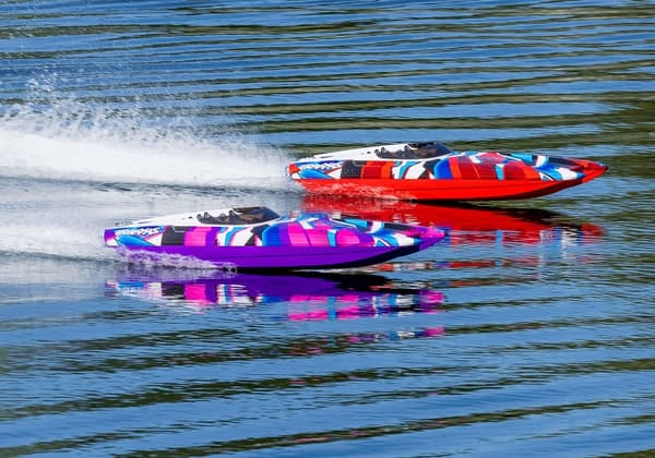 Traxxas DCB M41 Widebody TSM 2.4GHz RTR Lila