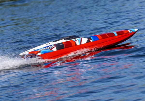 Traxxas DCB M41 Widebody BL TSM 2.4GHz RTR Röd