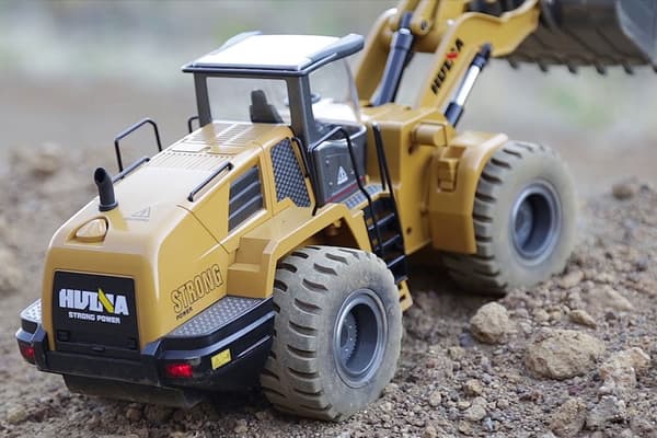 HuiNa Hjullaster i metal 2.4GHz 1:14