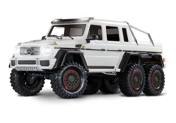 Traxxas TRX-6 Mercedes G63 AMG 6x6 RTR White