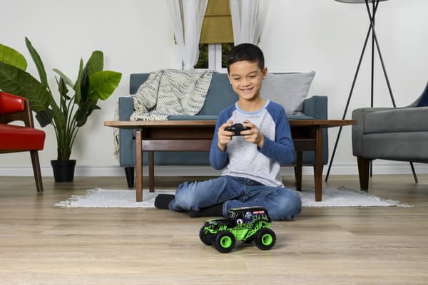 Monster Jam RC Radiostyrt bil Grave Digger 1:24