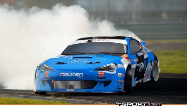 HPI RS4 Sport 3 Drift Yoshihara :: Komplett