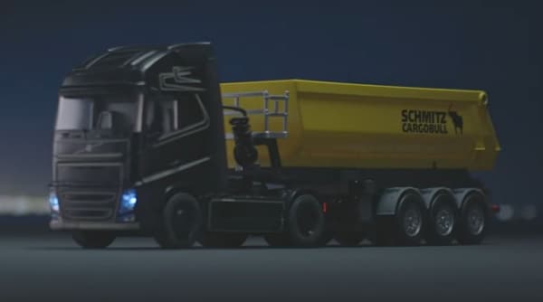 SIKU Volvo FH16 Lastbil - 1:32