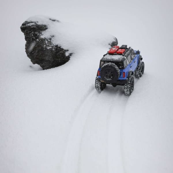 Axial SCX24 Ford Bronco Crawler 4WD Blå