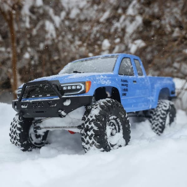 Axial SCX10 III Base Camp 4WD RTR Blue