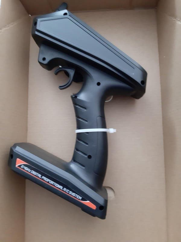 Amewi F1 Mad Shark V2 RC båt för nybörjare RTR 430 mm