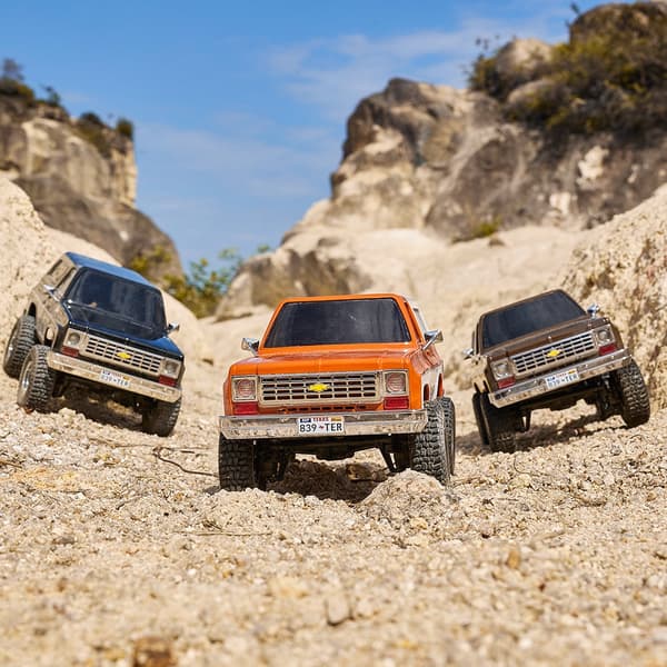 FMS Chevrolet K5 1/24 4x4 Crawler RTR Orange