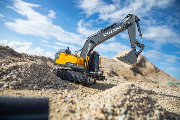 VOLVO EC160E RC Grävmaskin  1:20 2.4G