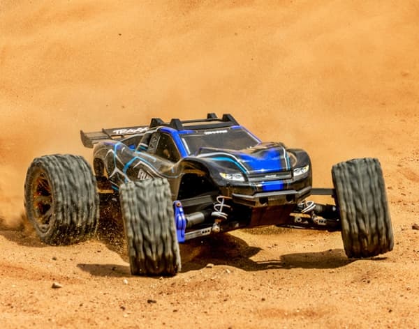 Traxxas Rustler 4x4 BL-2S RTR TQ Blue