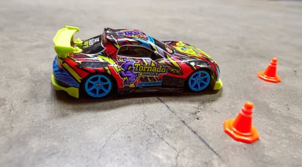 Tornado Drift Radiostyrt Bil 22 cm Dickie Toys