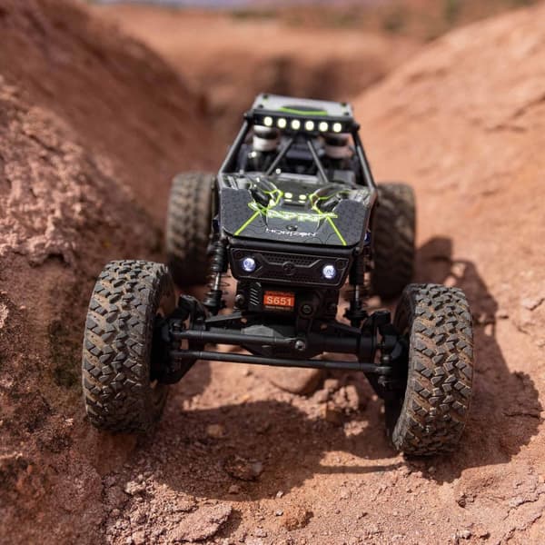 Axial UTB18 Capra Crawler V2 4WD Black - Komplett