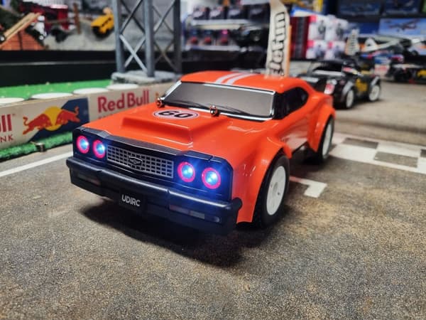 UDI Fluidfire Speed - Gyro 4WD 1:16
