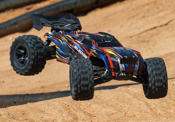 Traxxas Släde 1/8 Lastbil 6S Belted Blå