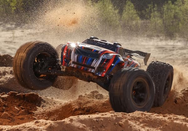 Traxxas Släde 1/8 Lastbil 6S Belted Orange