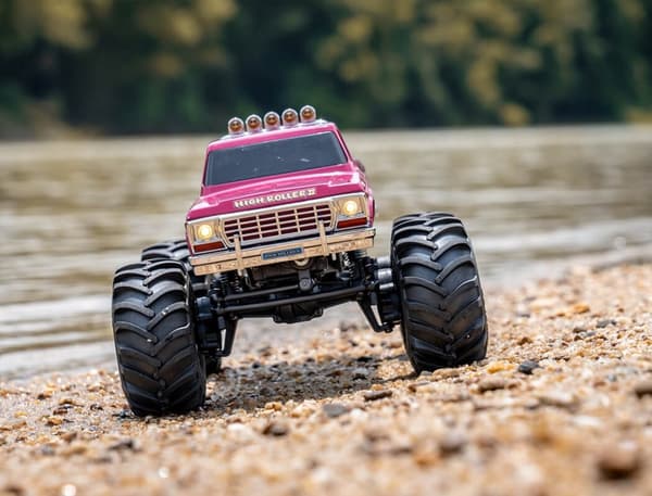 FMS FCX24 Smasher 1/24 Monster Truck Red V2