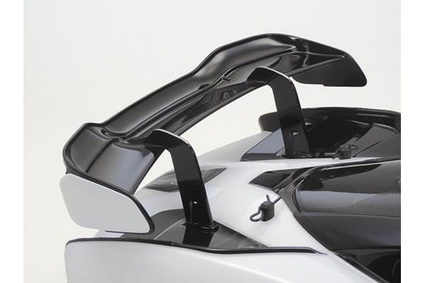 Tamiya 1/10 R/C McLaren Senna (TT-02)