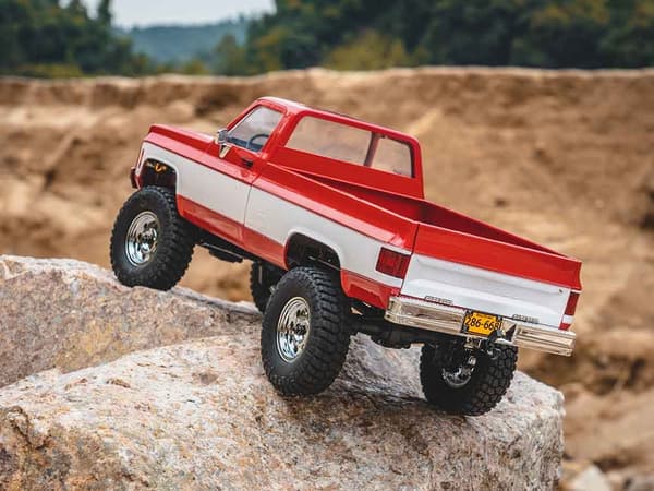 FMS FCX18 Chevrolet K10 1/18 4x4 Rød - Komplett