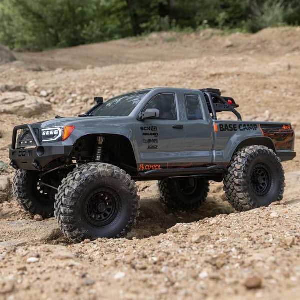 Axial SCX10 III Base Camp 4WD RTR Grey