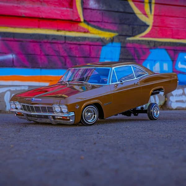 RedCat SixtyFive Hopping Lowrider - Chevrolet