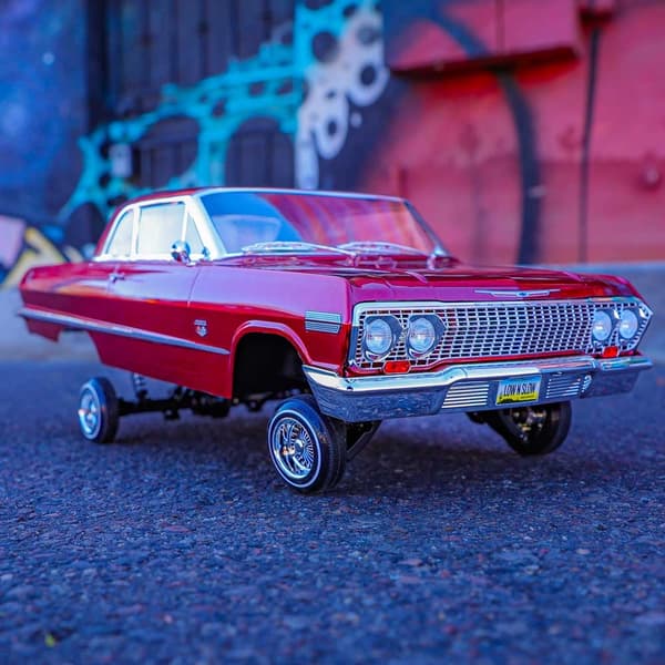 RedCat SixtyThree Hopping Lowrider - Chevrolet