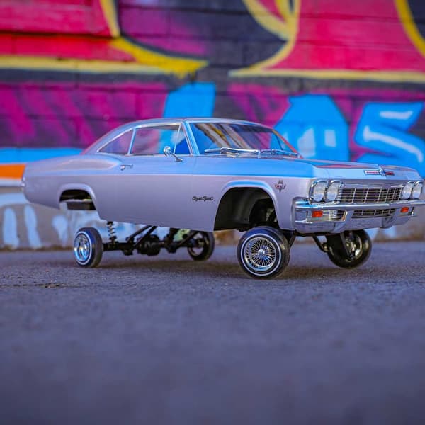 RedCat SixtyFive Hopping Lowrider - Chevrolet