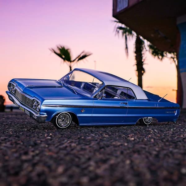 RedCat SixtyFour Hopping Lowrider - Chevrolet