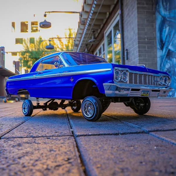 RedCat SixtyFour Hopping Lowrider - Chevrolet